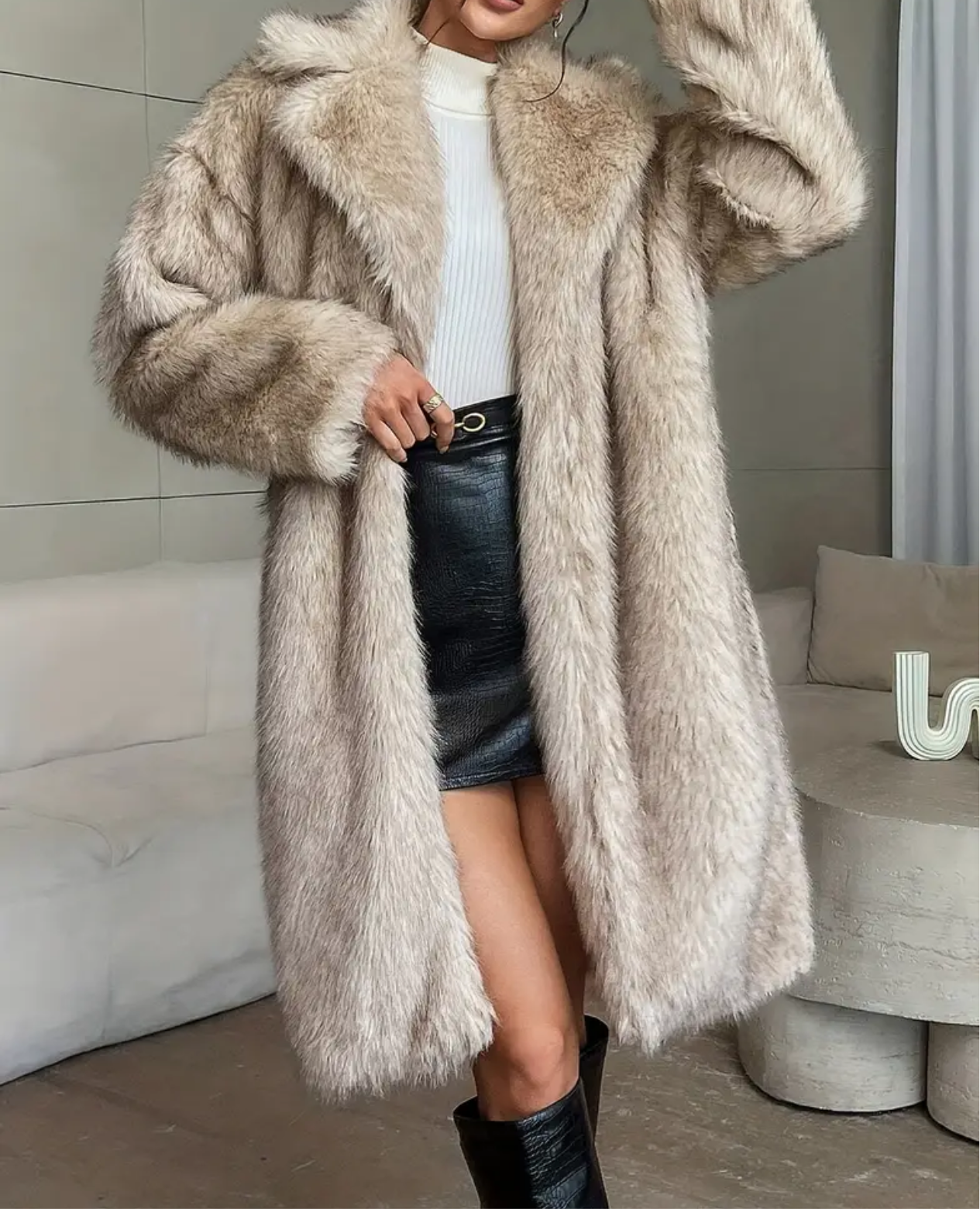Eleganter Damen-Langarm-Furzmantel - Einfarbig Beige, Knopfleiste, Flauschig gefüttert