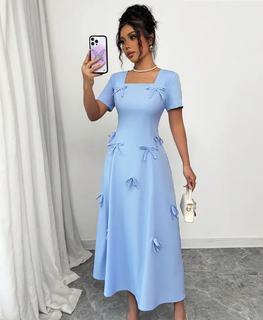 blaues Kleid