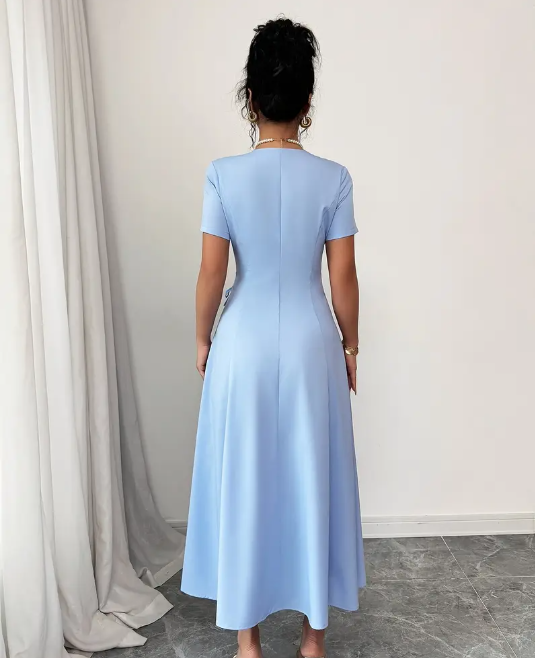 blaues Kleid