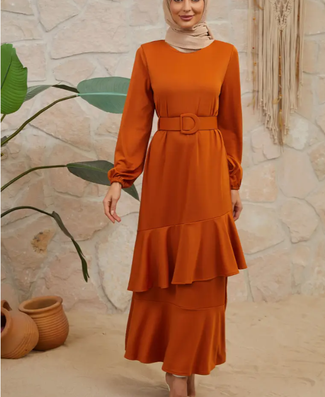 Elegante einfarbige Polyester-Abaya für Frauen - Langärmel, asymmetrischer Saum, Lanterneärmel, Regular-Fit, gewebte Stoff, All-Season mit Gürteldetail