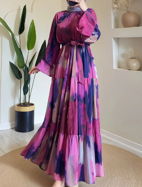 Elegante Kleidung im arabischen Stil mit geometrischem Muster - Lange, fließende Tunika in Beige, Braun und Lila, perfekt für alle Jahreszeiten, Allseason-Kleid | Elegantes Langkleid | Detailierter Design, arabisches Kleid