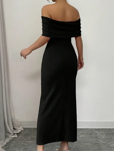 Elegantes, langärmliges Strickkleid für Damen - Einfarbig, Perlen-Detail, Bodycon-Schnitt mit dehnbarer Taille