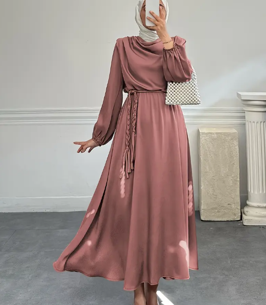 elegantes Hijab Kleid
