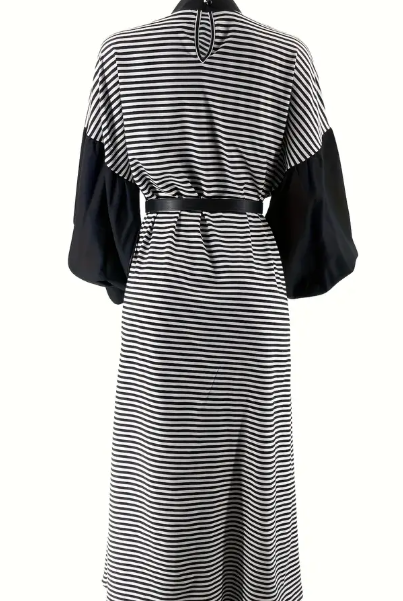 Elegantes, langärmeliges, gestreiftes Kleid für Damen - Schwarz-Weiß, Gurt, Elegantes