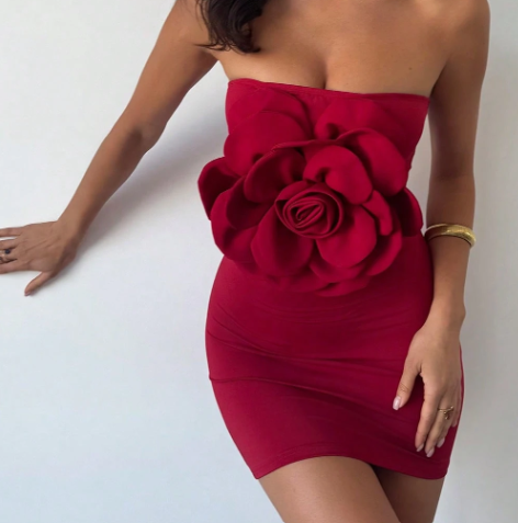 Neues elegantes, sexy Partyklerid im Bandage-Stil