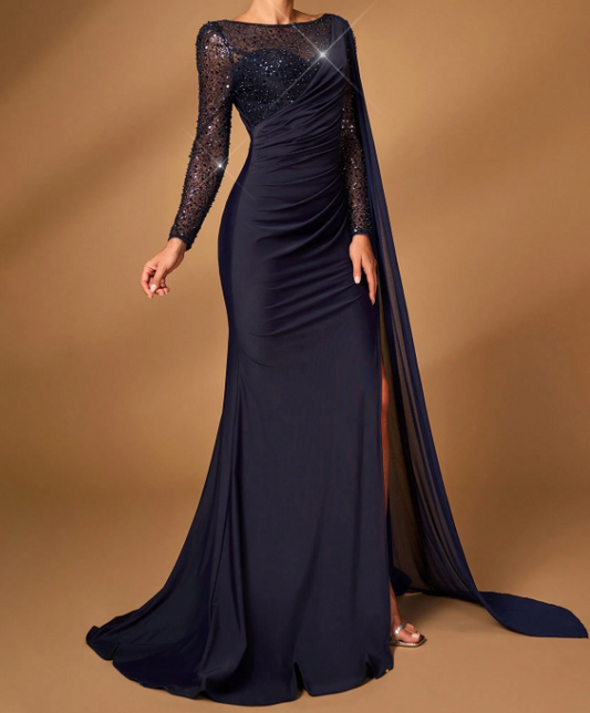 Elegantes luxuriöses lang ärmeliges Kleid aus transparentem Mesh mit Perlenbesatz