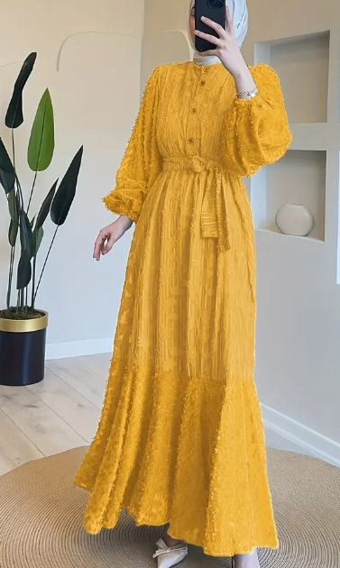 Elegantes Damenkleid mit langen Ärmeln und Gürtel - Lässig geschnittener Polyester, Knopfverschluss