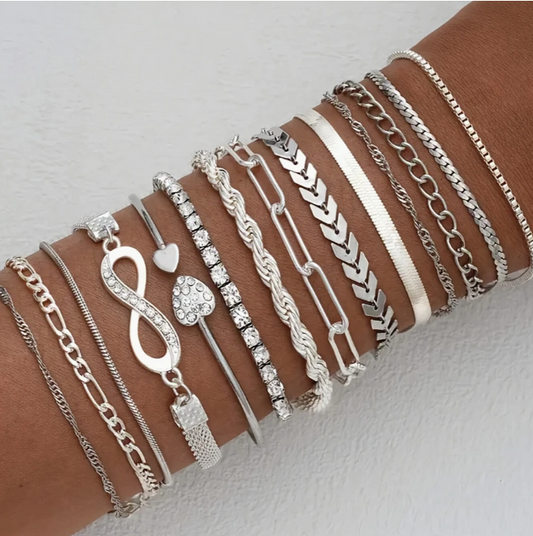Elegantes 14-teiliges Silberarmband-Set mit Unendlichkeits- & Herzanhängern