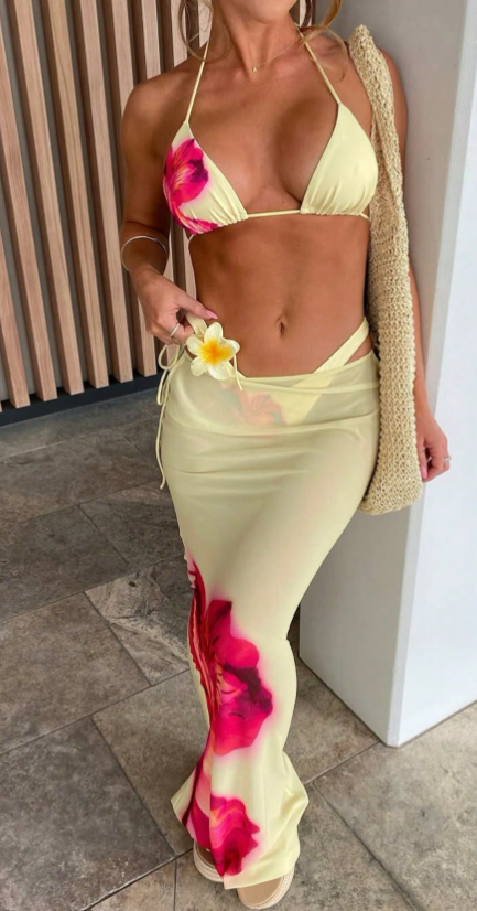 Damen Blumen Muster Boho Stil Bandeau Bikini Set mit passendem Sarong, 3-Teilig